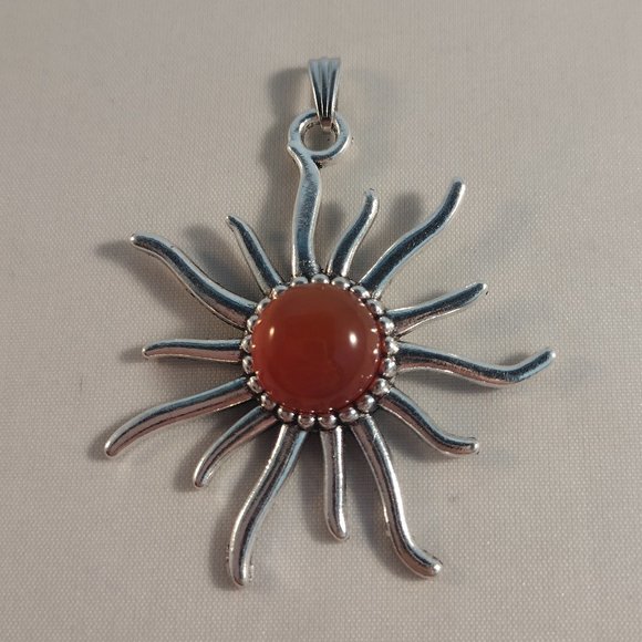 Silver Sun Corona Red Agate Necklace Pendant 45mm Women's Party Gift - Picture 2 of 3
